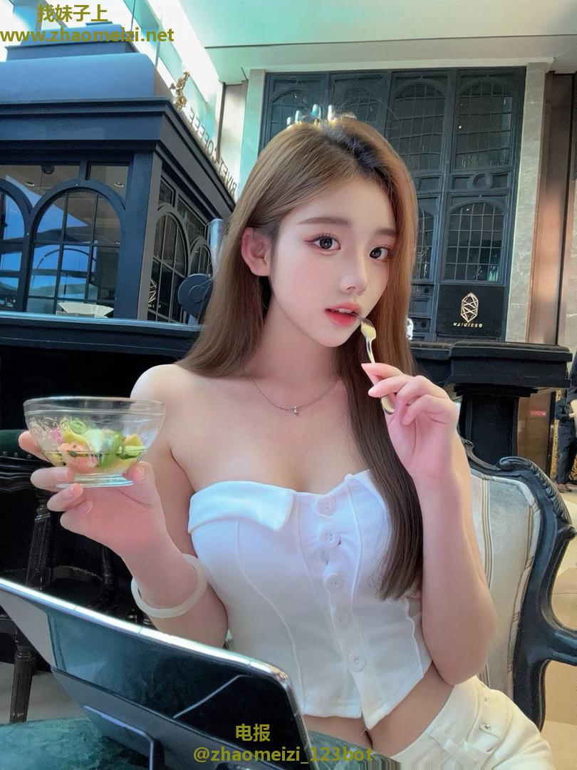 一线天白虎魅魔