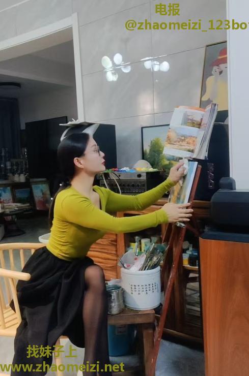 双飞舞蹈姐妹腰细胸大