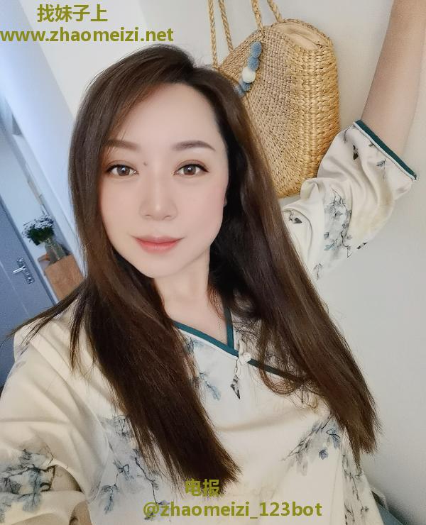 新迎气质少妇媛媛老师