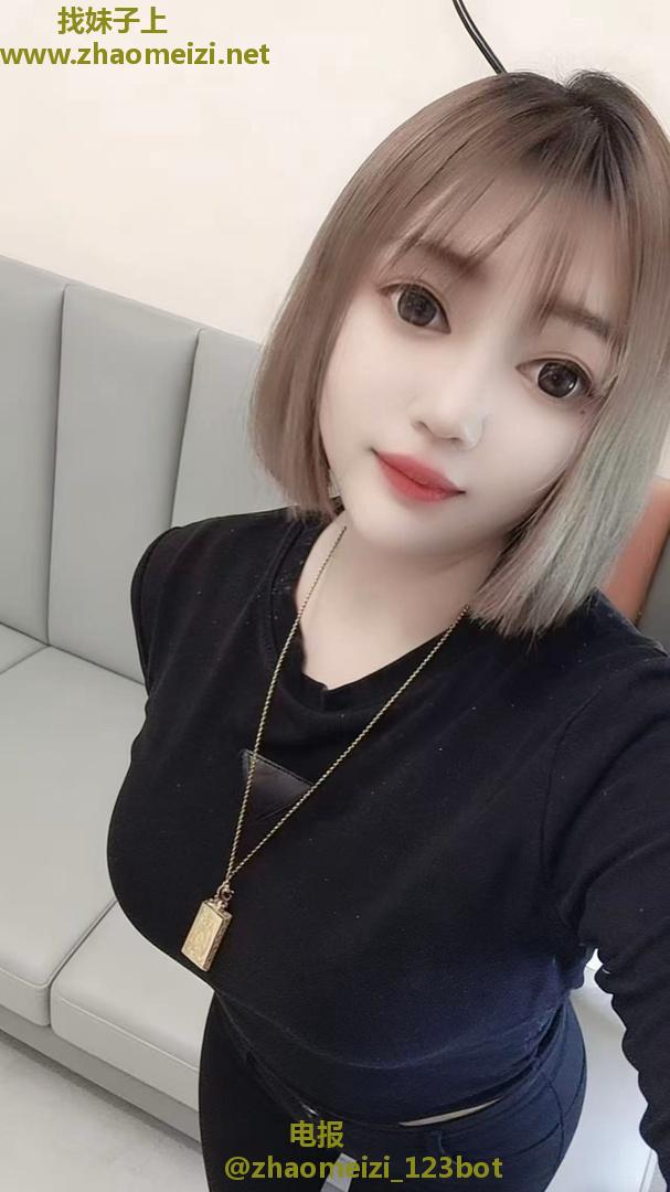 个人小姐姐身材很棒300