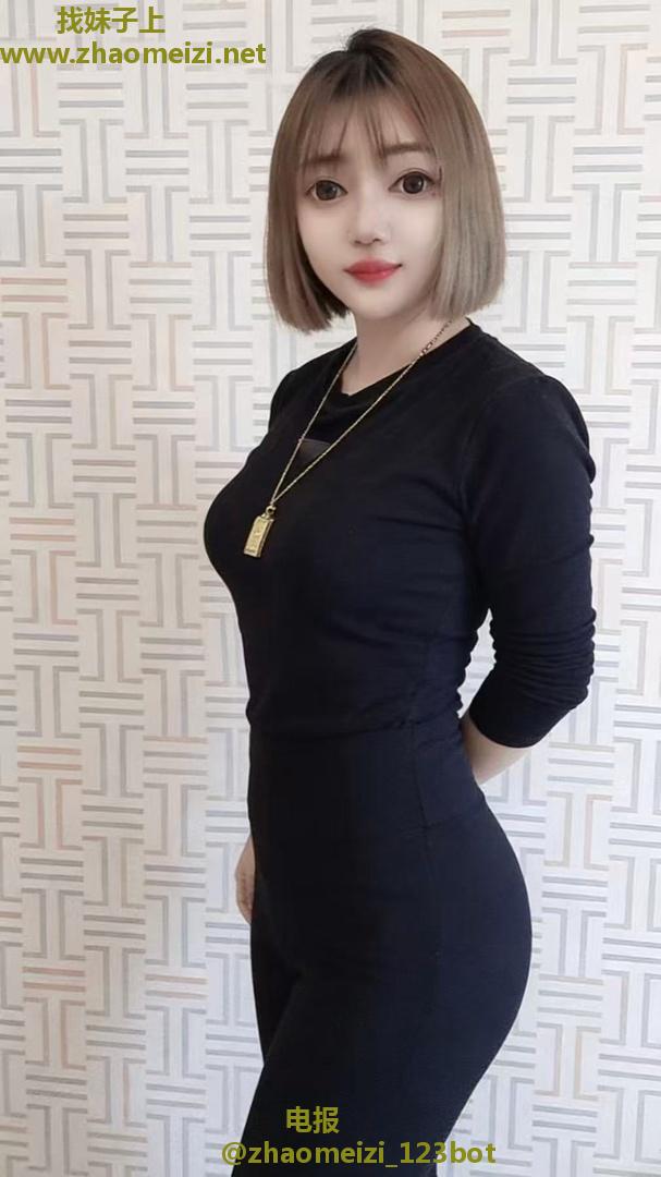 个人小姐姐身材很棒300