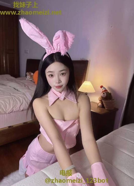 闵行蜜桃臀萌妹璐瑶