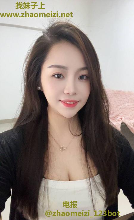 服务系性感气质骚妇