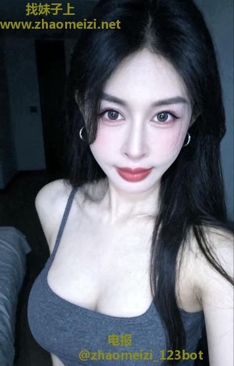 腿长腰细胸大白虎老师