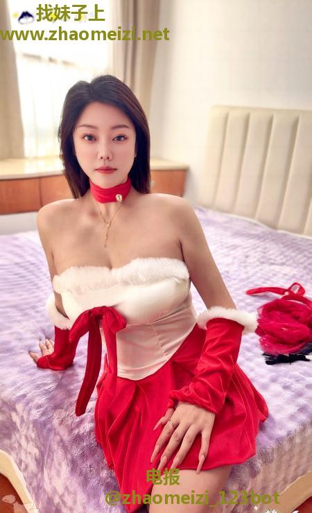 三堡风骚制服少妇