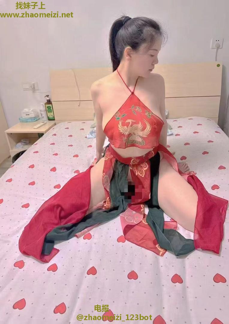 肤白大胸少妇花样多服务好
