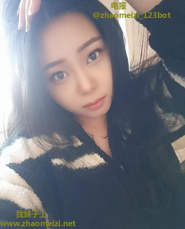 服务系大胸芊芊