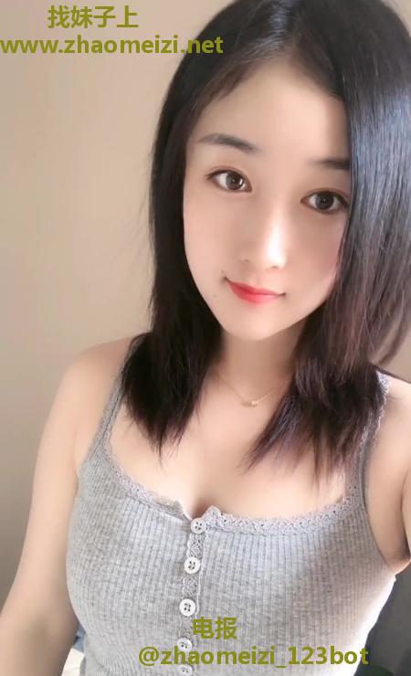 性感小蛮腰萌萌