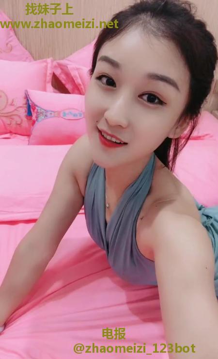 性感小蛮腰萌萌