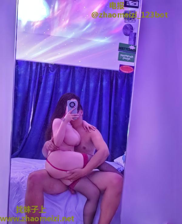 拱墅童颜F奶小轩