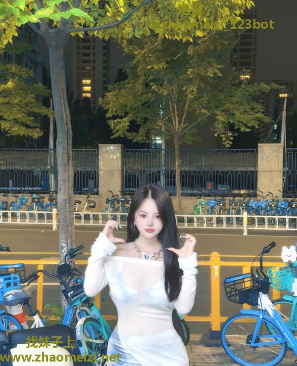 拱墅童颜F奶小轩