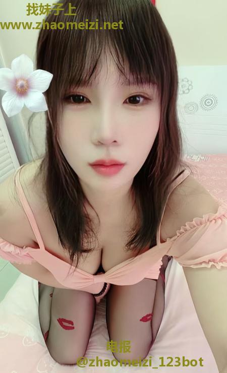 大长腿舌吻微微