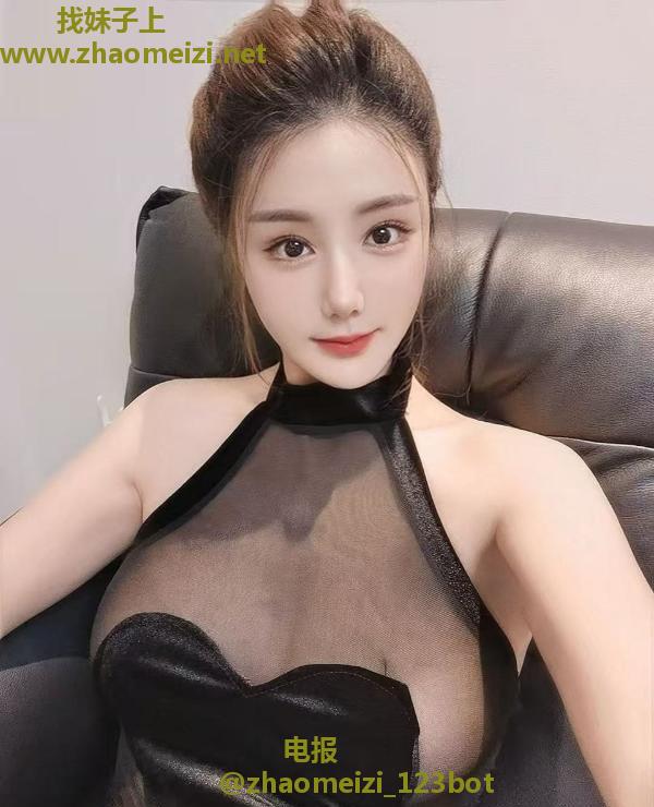 丰满性感翘臀绾绾