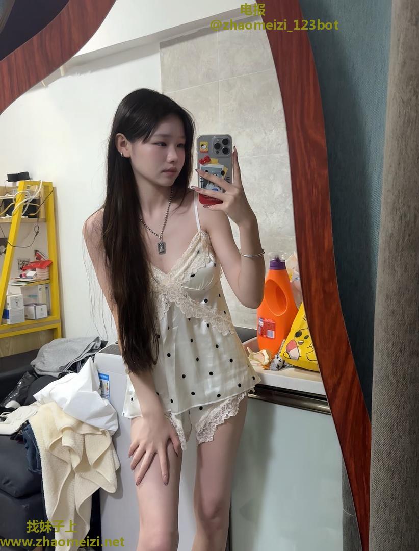 河西清纯美女下海