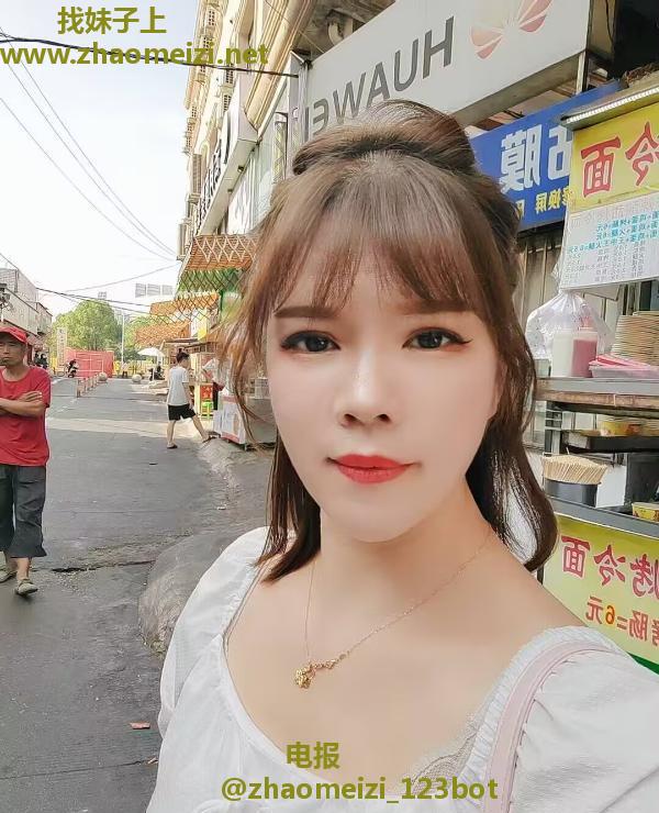 野战车战少妇小乔