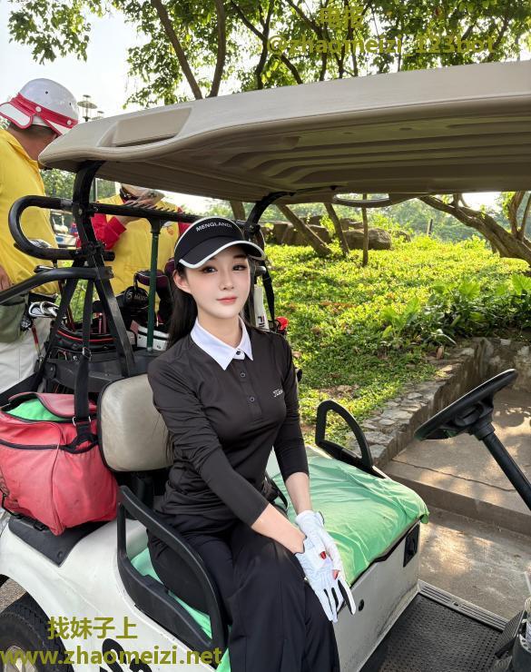 肤白貌美软妹子安娜