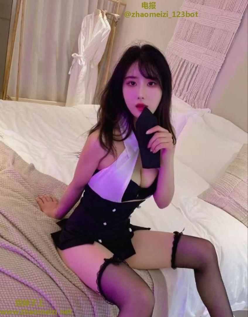 又纯又欲好身材鲍鱼妹妹