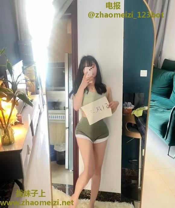 静安年轻颜值骚女