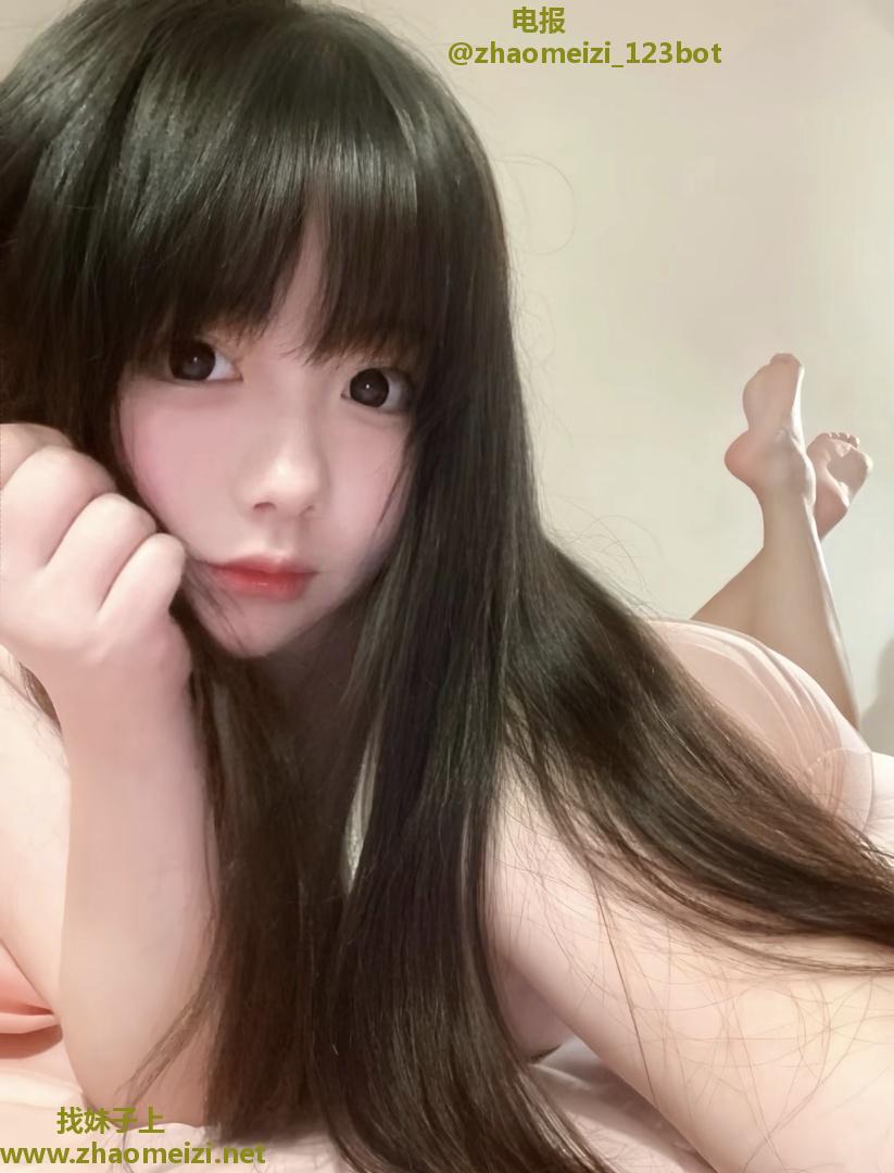 活力青春白嫩妹