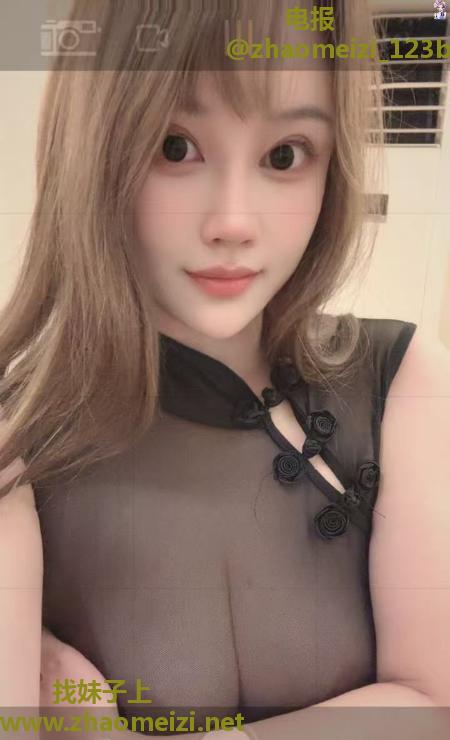 美臀大奶骚姐姐