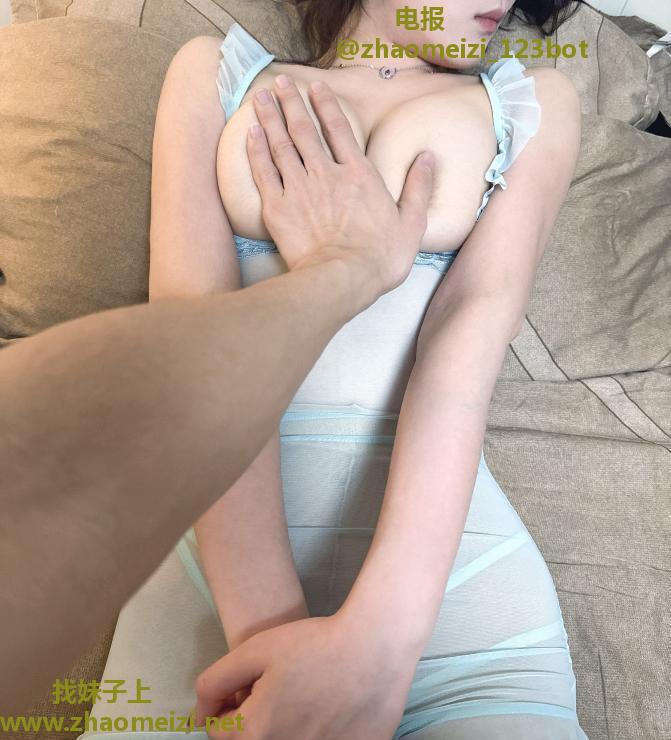 过年不休息大胸