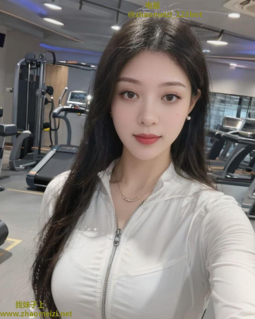  丰满美女春节不打烊