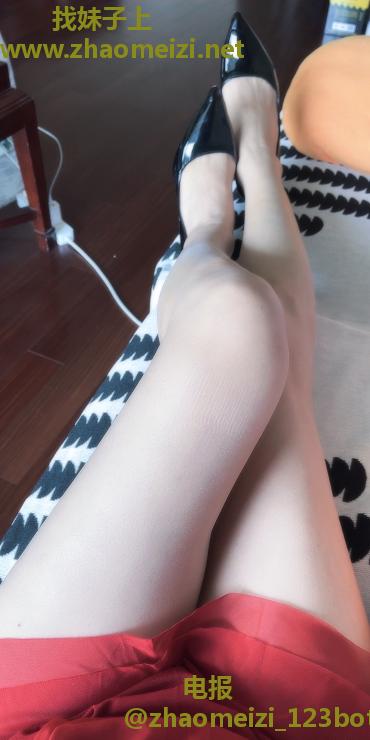 长腿珊珊过年不打烊