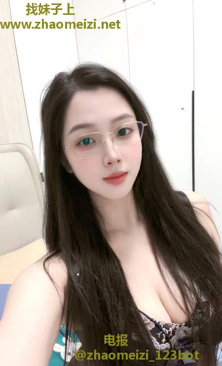 模特反差明媚儿