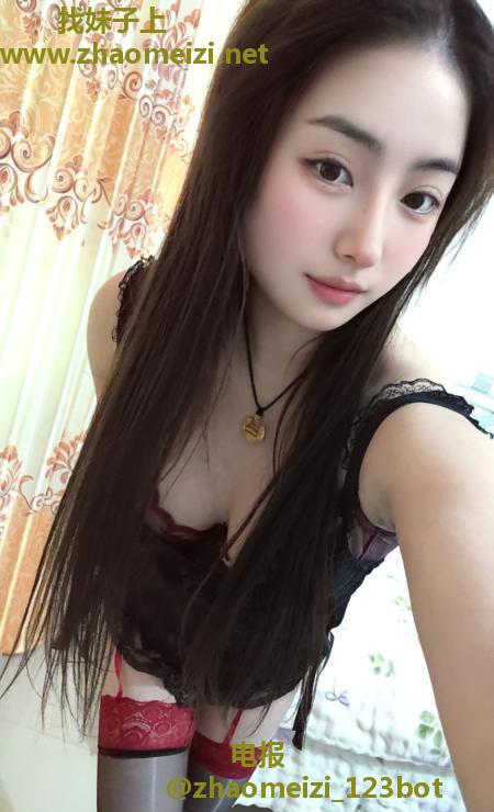 上城叶子正月开