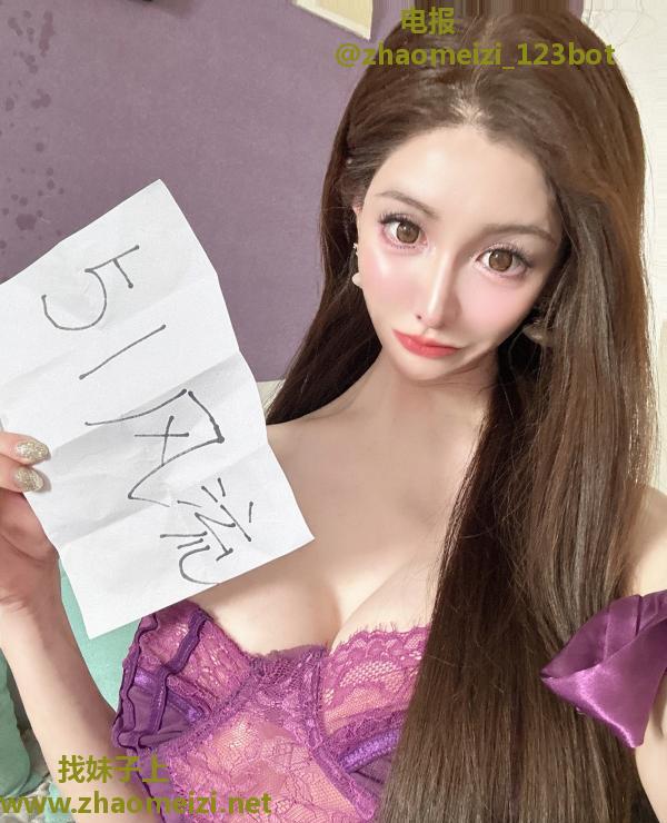 性感男娘Ts模特彤彤