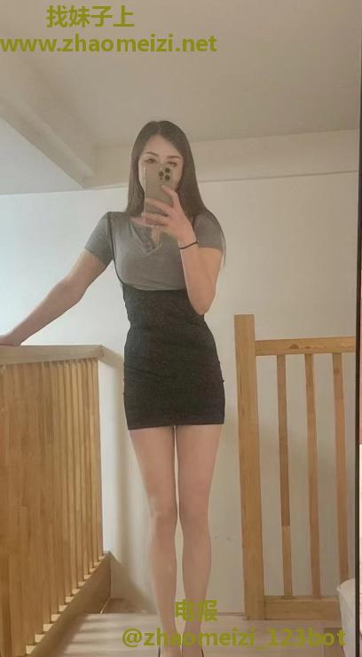 性感美腿依依
