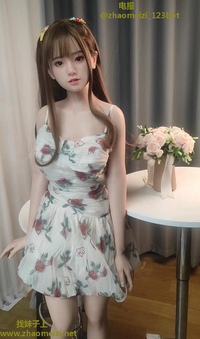 南站尝试性感水娃娃