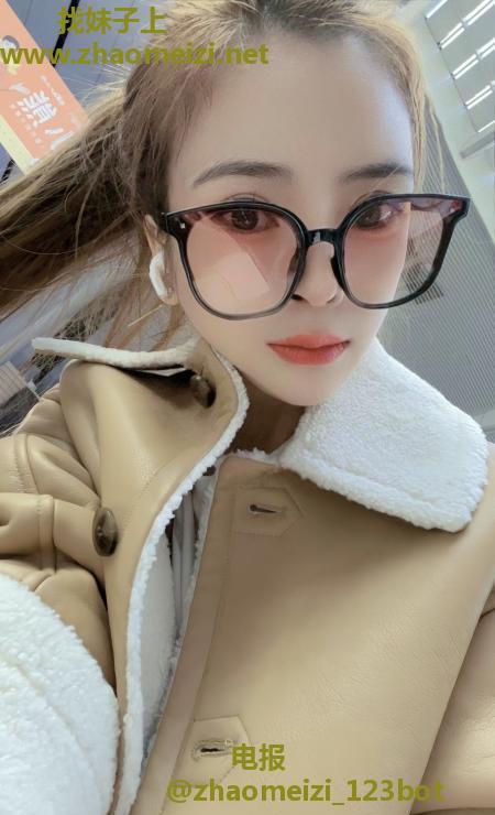 三刷骚妹子小爱茜