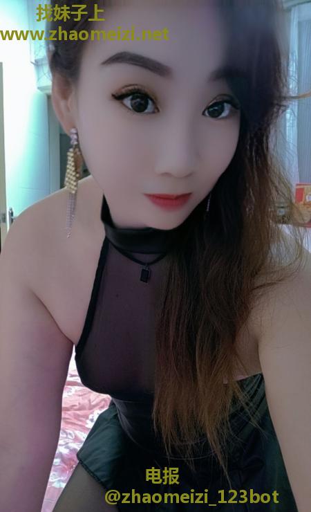 美胸骚妇凤凤