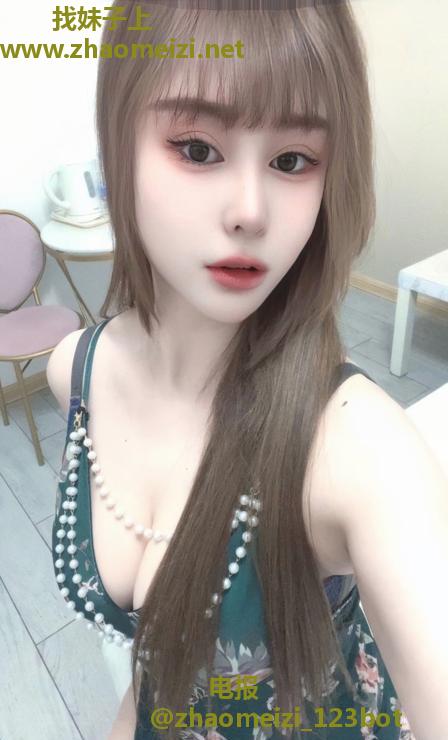 西安制服诱惑大胸冉冉