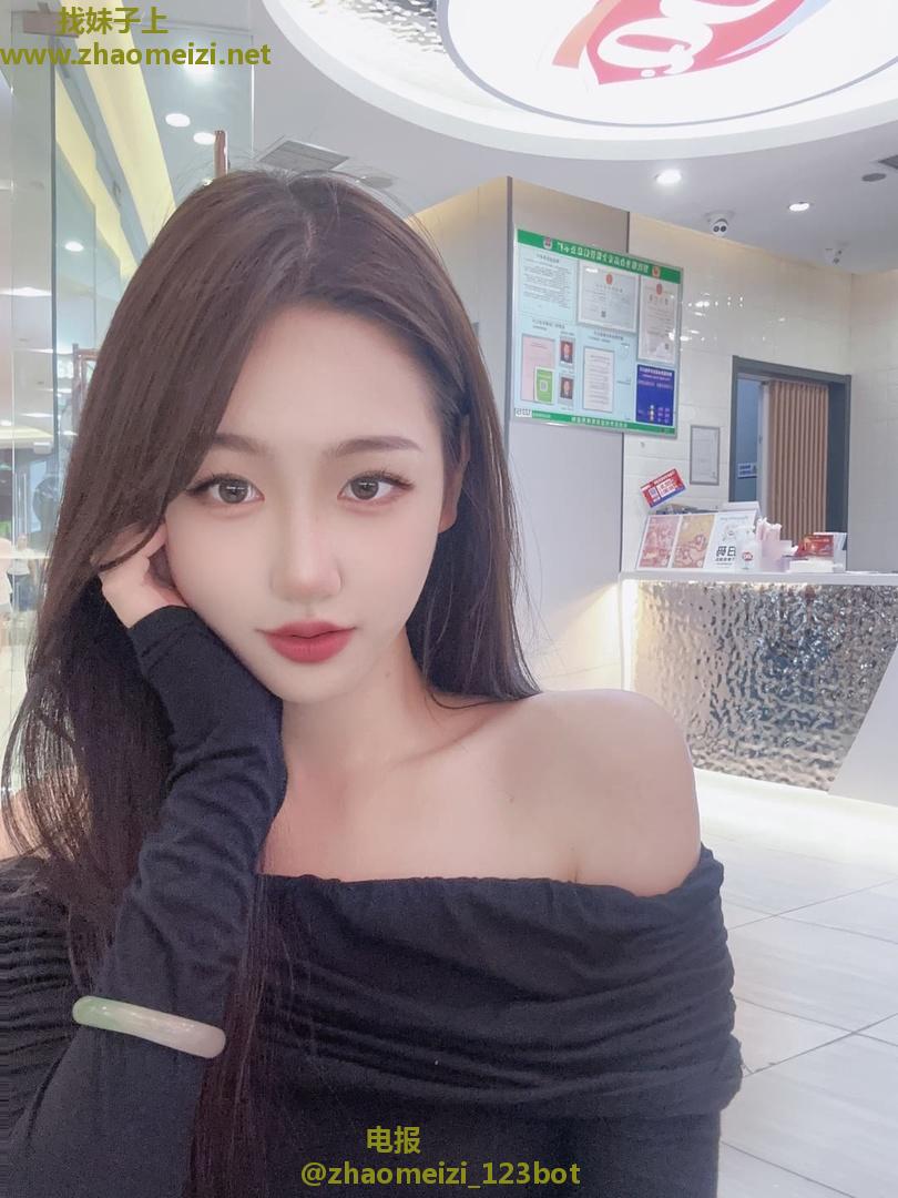 丰满迷人少女极品骚货