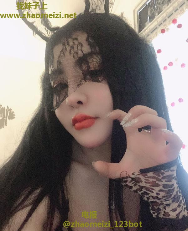 性感尤物卡卡