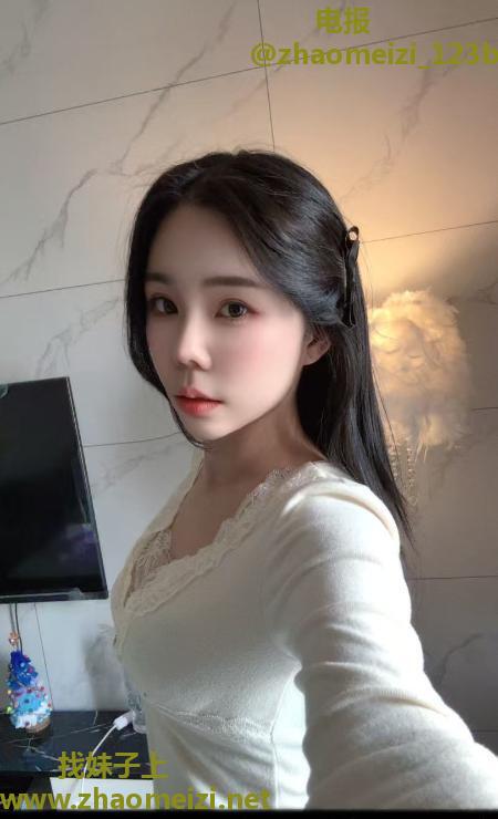 惠城舌吻小骚骚