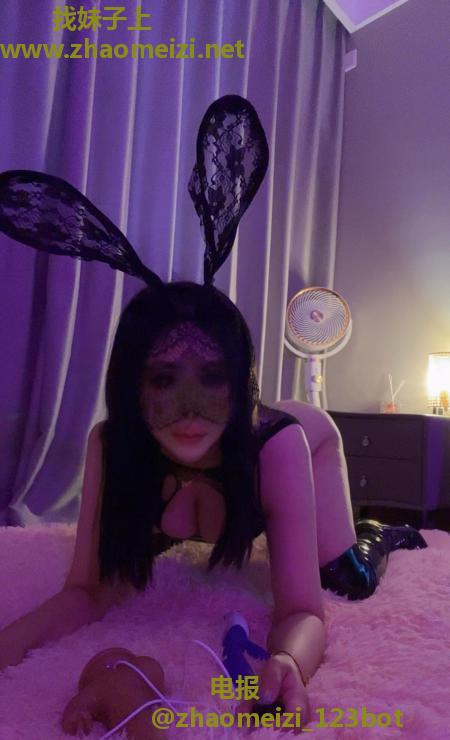 毒龙小姐姐