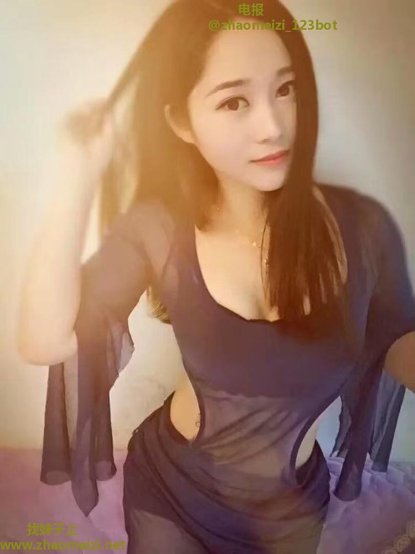 极品粉嫩白活好妹子