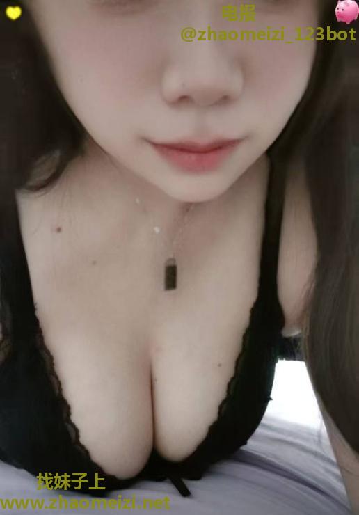 新建丰满大胸姐姐