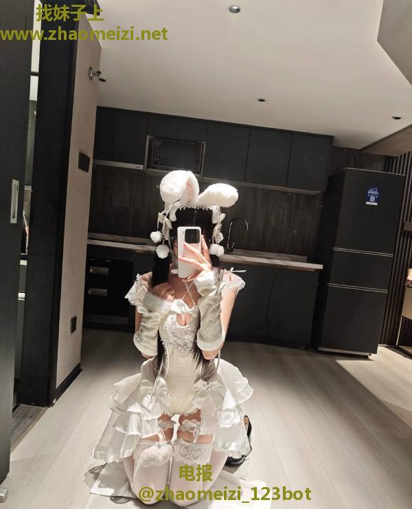 天河白虎喵喵cos