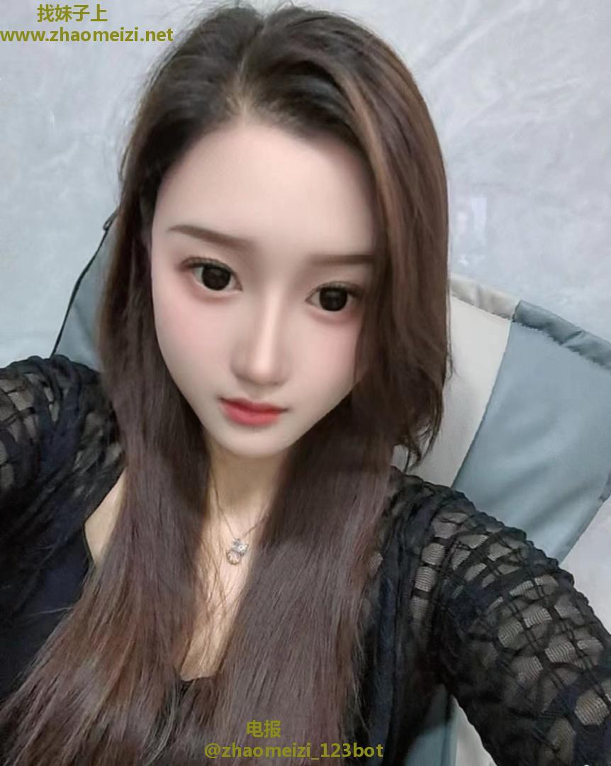 龙华甜妹小妮子