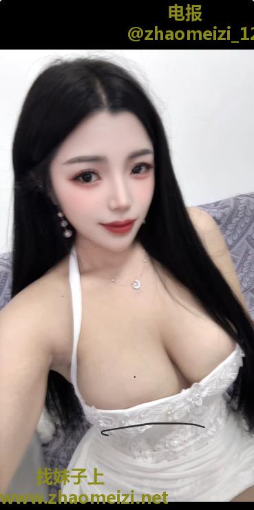 吴中大奶小如
