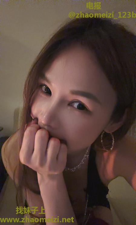 礼仪小姐姐
