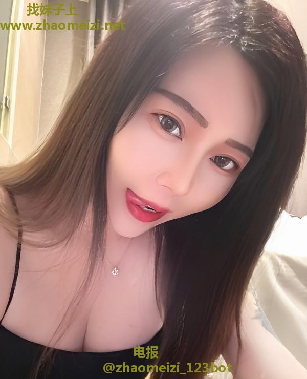 乌市蜜桃臀尤物阿璃