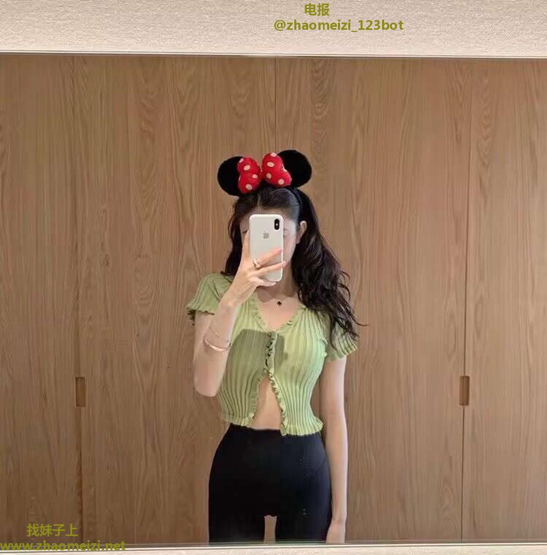 高颜值纯女甜甜