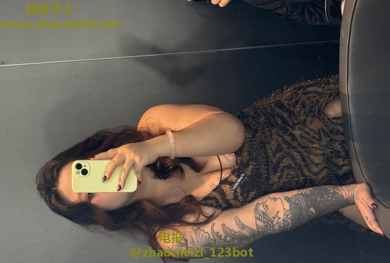 馒头户型小姐姐