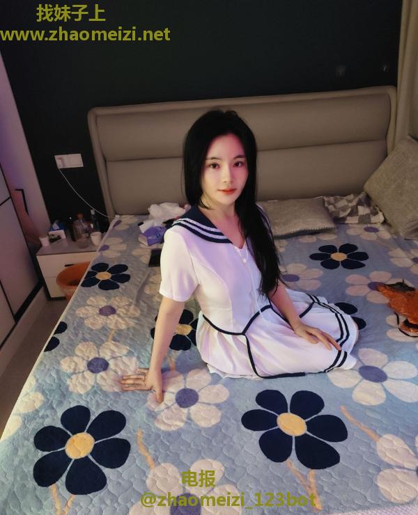 莞式服务大奶李柏朴