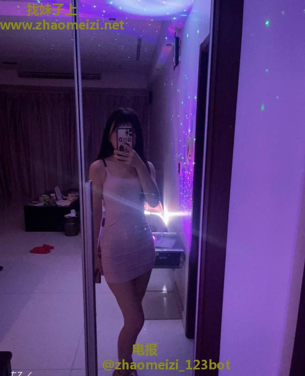 大长腿青青老师